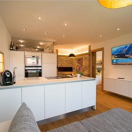 Royal Waldfeld Apartment Mayrhofen