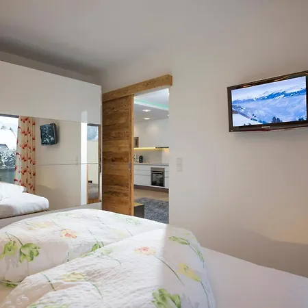 Royal Waldfeld Apartment *